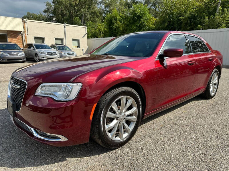 2016 Chrysler 300 for sale in Detroit, MI