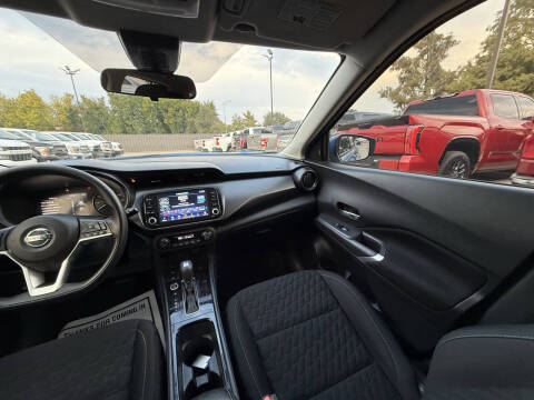 2022 Nissan Kicks SV