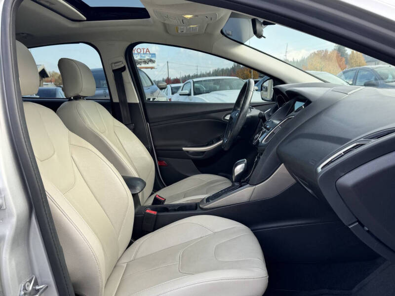 2017 Ford Focus Titanium