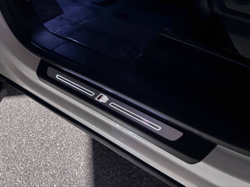 2020 Audi Q8 quattro Prestige 55 TFSI