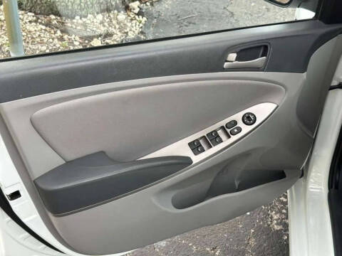 2015 Hyundai Accent GS