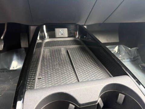 2022 Ford Mustang Mach-E Select