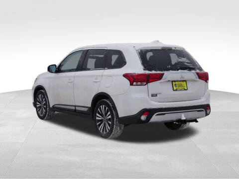 2020 Mitsubishi Outlander ES