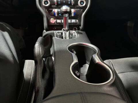 2020 Ford Mustang EcoBoost