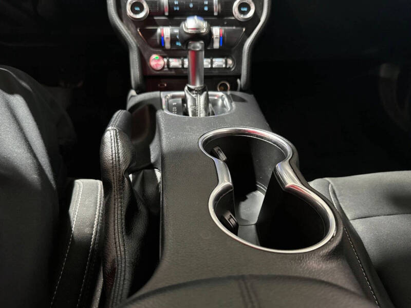 2020 Ford Mustang EcoBoost