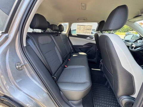 2025 Volkswagen Taos SE 4Motion