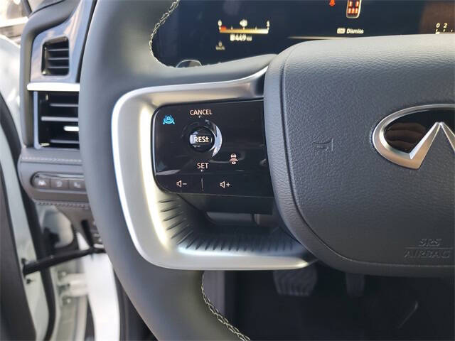 2026 Infiniti QX80 Luxe