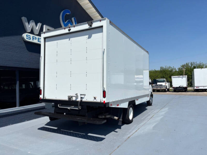 2024 Chevrolet Express Reefer Box Van