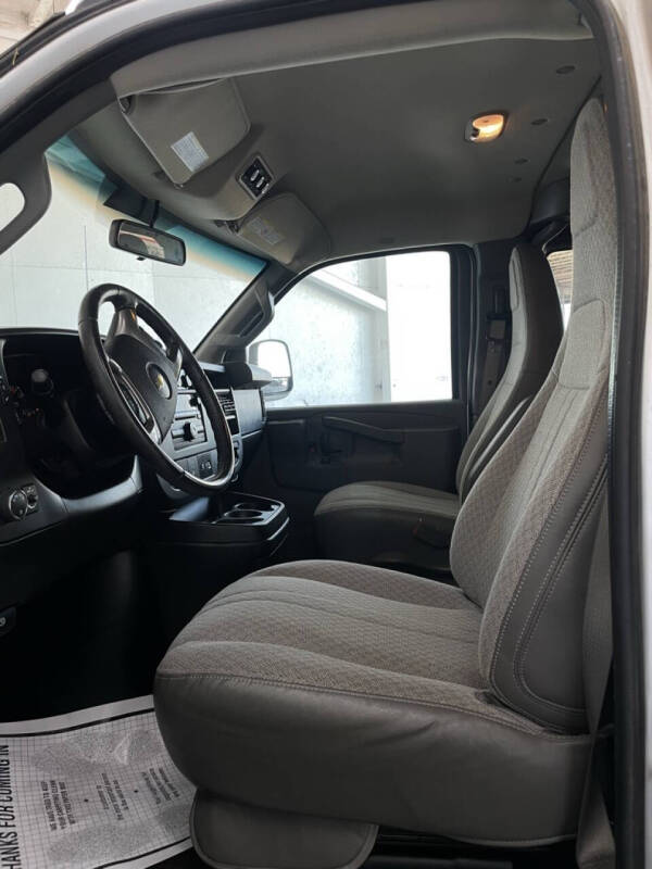 2016 Chevrolet Express LS 2500