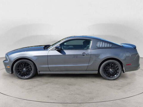 2014 Ford Mustang V6