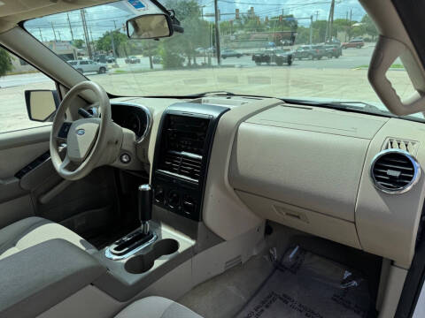 2006 Ford Explorer XLS
