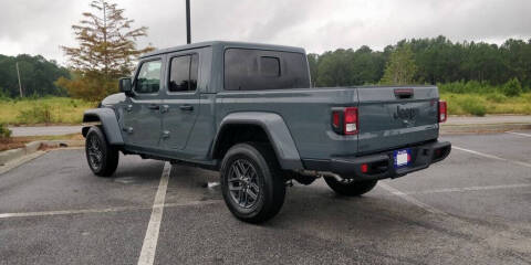 2025 Jeep Gladiator Sport