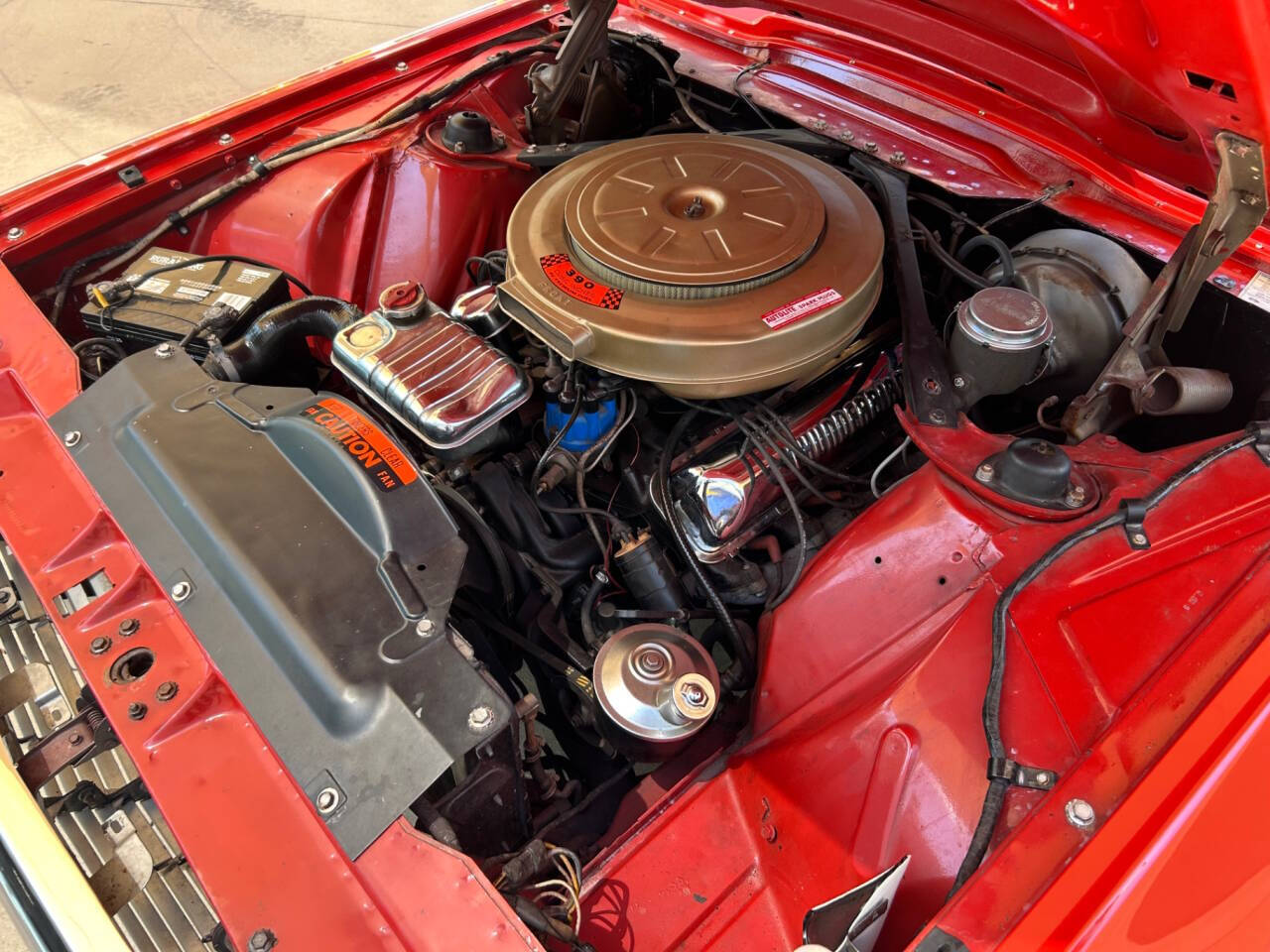 1965 Ford Thunderbird 32