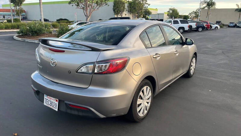 2011 Mazda MAZDA3 i Sport