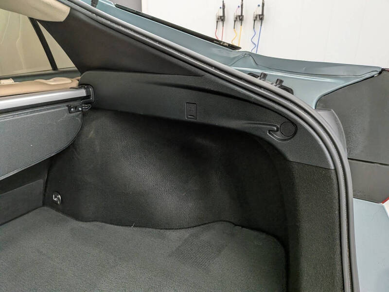 2021 Toyota Prius LE AWD-e