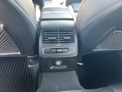 2017 Audi A4 2.0T quattro Premium