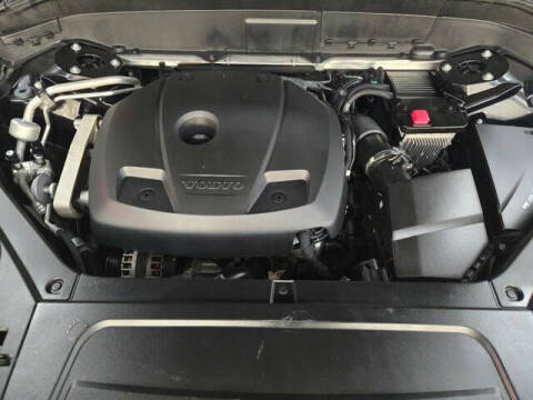 2019 Volvo XC90 T5 Momentum