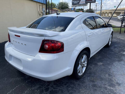 2014 Dodge Avenger SE