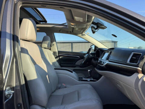 2014 Toyota Highlander Limited Platinum