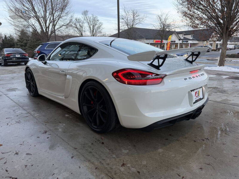 2016 Porsche Cayman GT4