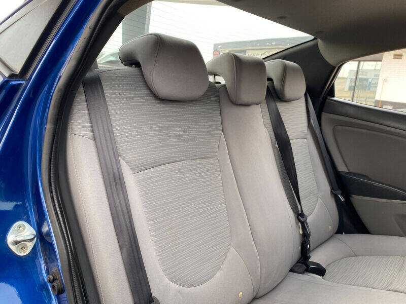 2016 Hyundai Accent SE