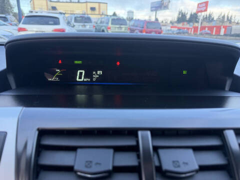 2012 Toyota Prius v Five