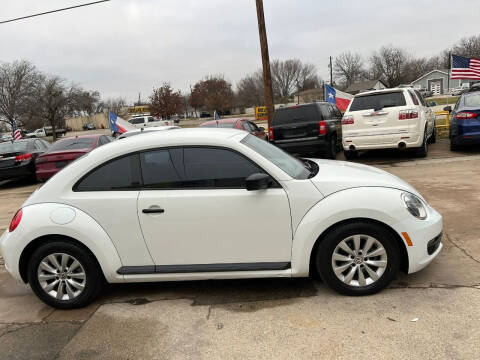 2014 Volkswagen Beetle for sale at UNITED MOTORS in Mckinney TX