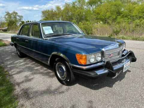 1975 Mercedes-Benz 450-Class