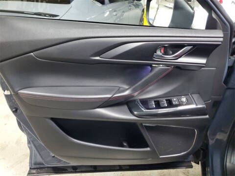 2023 Mazda CX-9 Carbon Edition