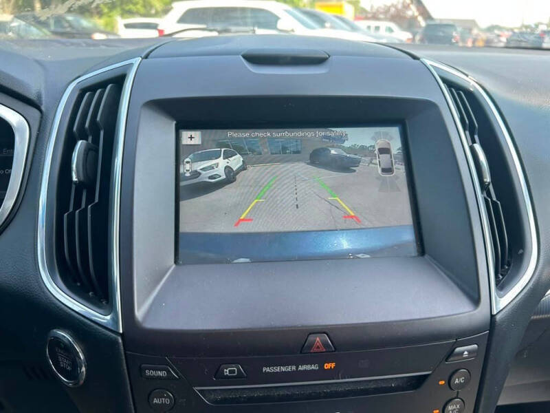 2017 Ford Edge Titanium