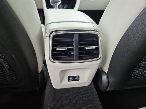 2025 Genesis G70