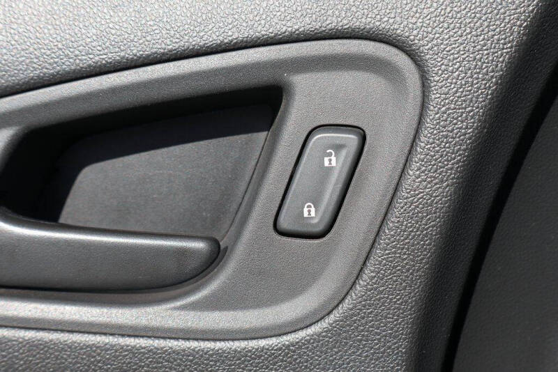 2022 GMC Canyon Elevation Standard