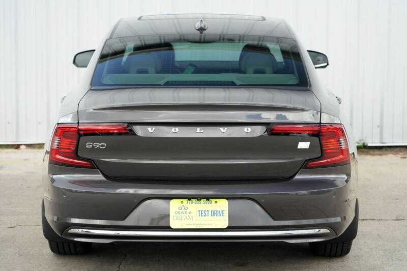 2024 Volvo S90 Recharge T8 Ultimate