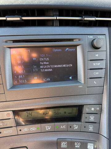 2014 Toyota Prius Two