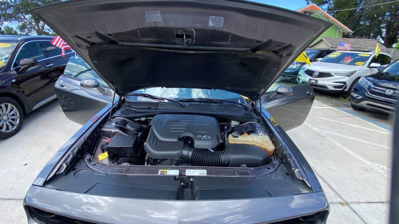 2015 Dodge Challenger SXT Plus