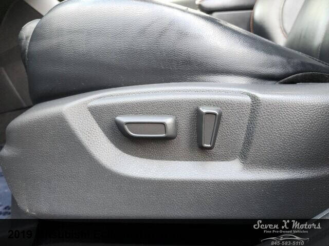 2019 Mitsubishi Eclipse Cross SE