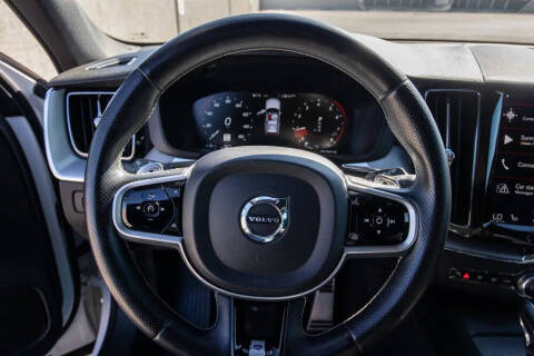 2019 Volvo XC60 T5 R-Design