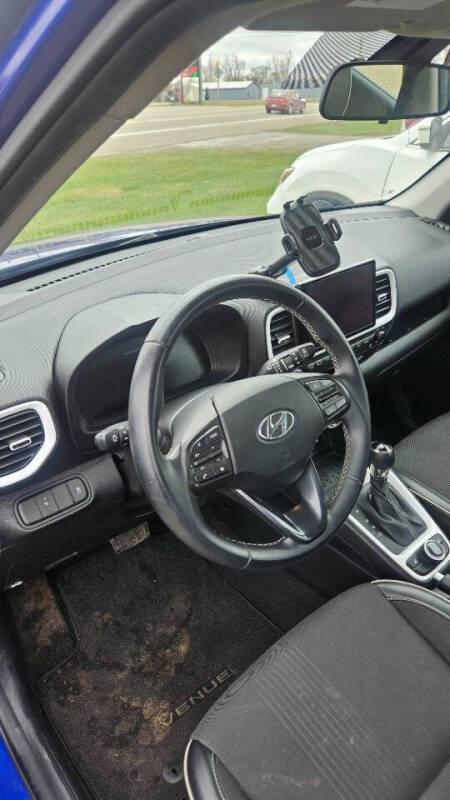 2023 Hyundai Venue SEL