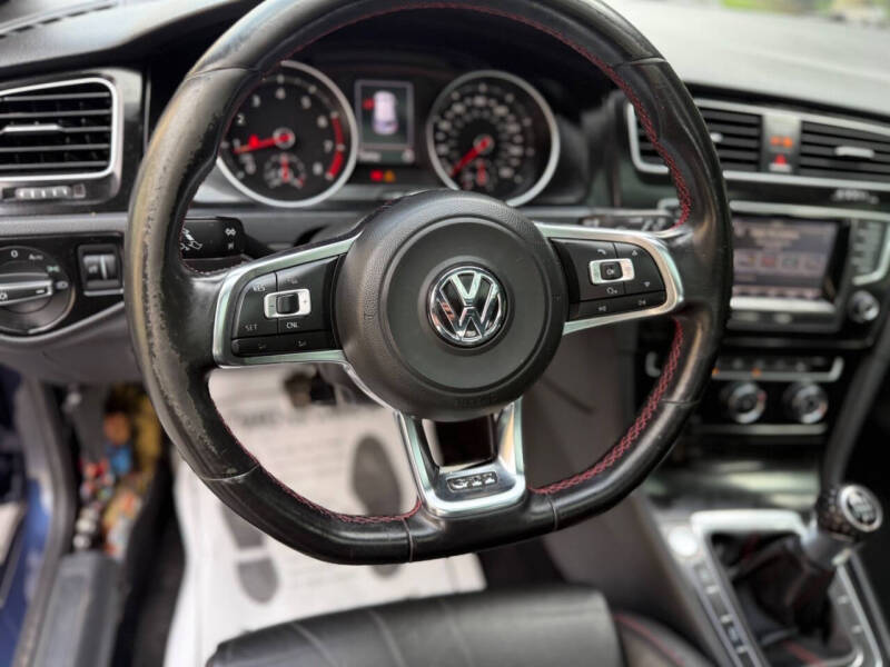 2015 Volkswagen Golf GTI S