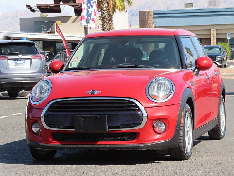 2017 MINI Hardtop 4 Door Cooper