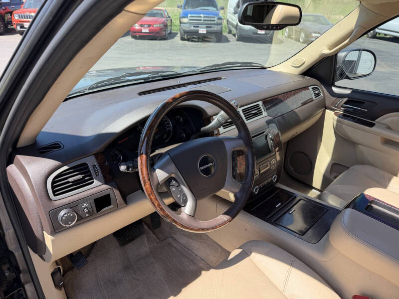 2011 GMC Yukon Denali