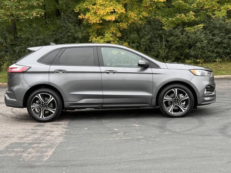 2022 Ford Edge ST