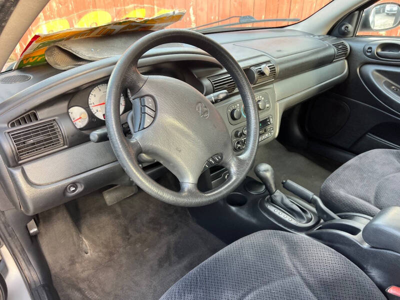 2004 Dodge Stratus SE