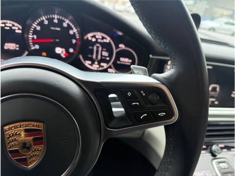 2017 Porsche Panamera 4S