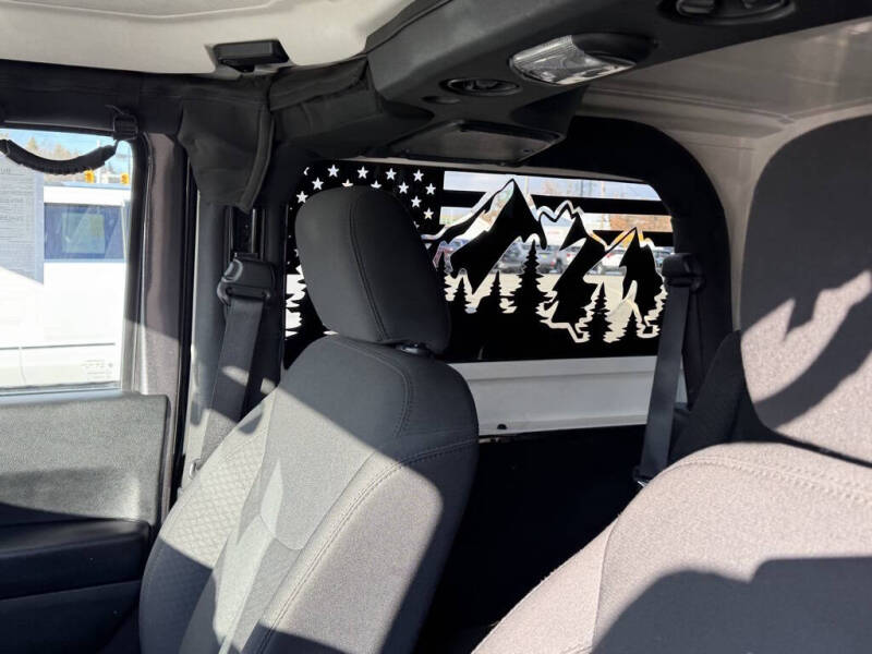 2017 Jeep Wrangler Willys Wheeler