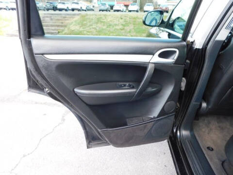 2005 Porsche Cayenne Tiptronic