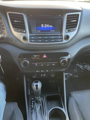 2016 Hyundai Tucson SE