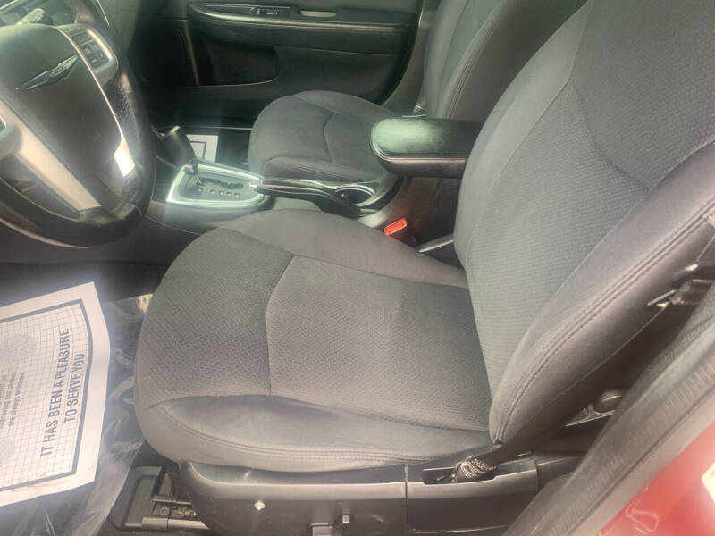 2013 Chrysler 200 Touring