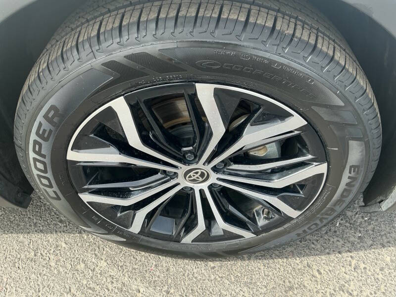 2023 Toyota Crown XLE