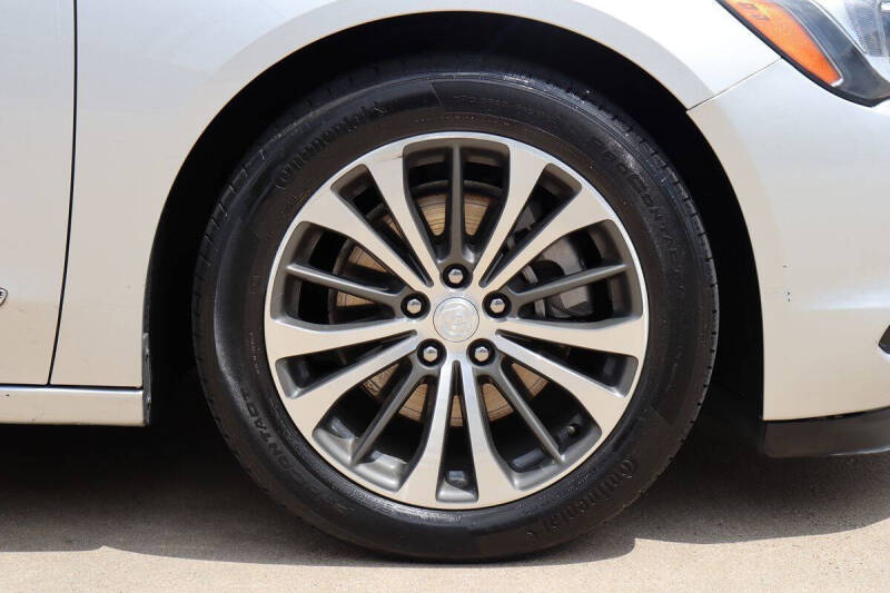 2017 Buick LaCrosse Essence